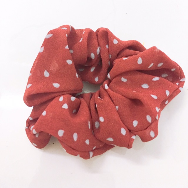 Buộc tóc Scrunchies mẫu mới (hình shop chụp thật)