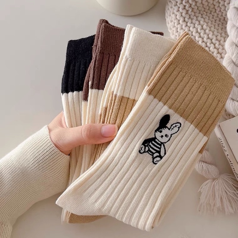 Tất vớ cao cổ nam/nữ thêu hình thỏ Bad Rabbit - bedth.socks