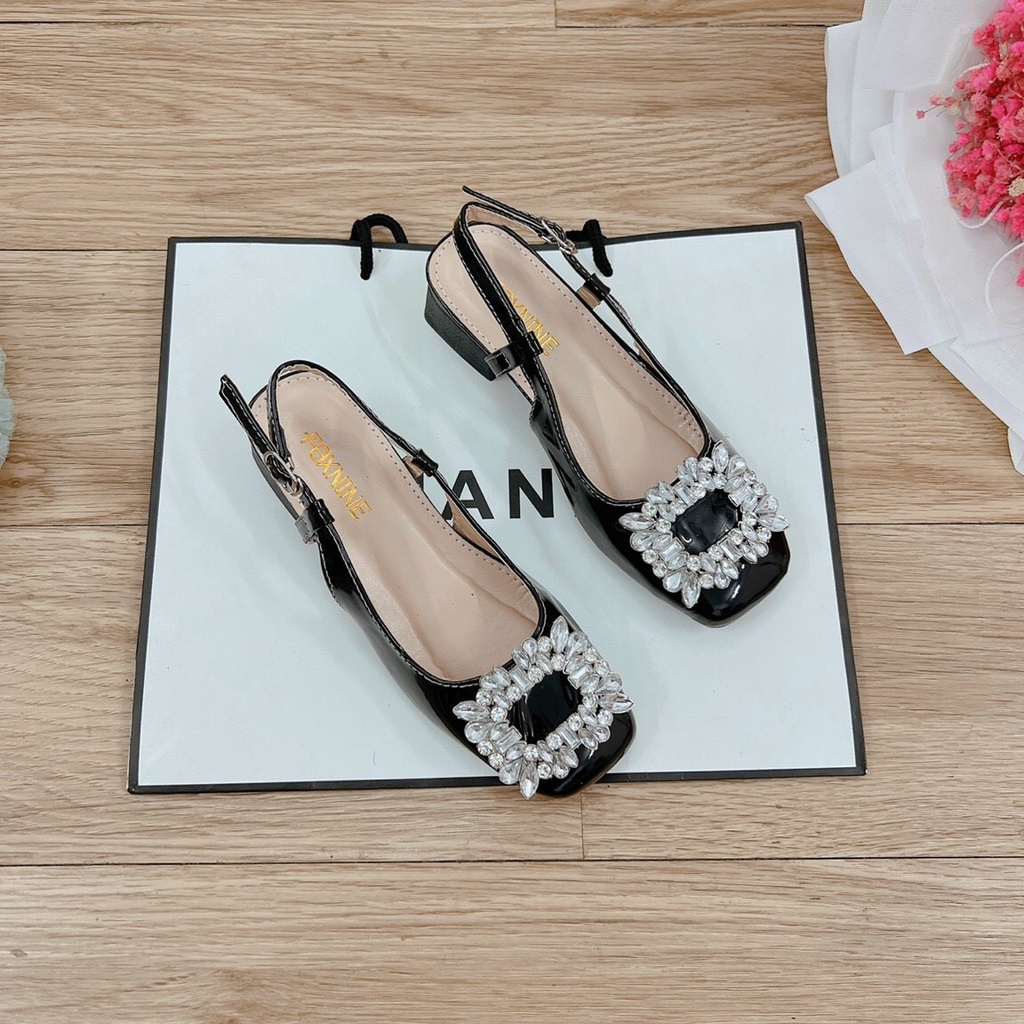 Giày búp bê mũi vuông 2p quai hậu mặt đính đá lên chân cực sang cực đẹp mã V08