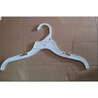 10 cái móc  Áo dẻo trẻ em 18k  (1.800đồng /cái)