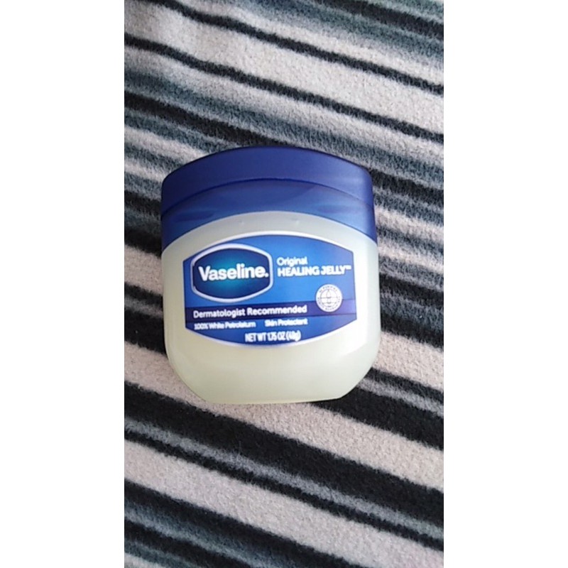 Gel dưỡng ẩm & ngừa hâm cho trẻ nhỏ Vaseline 100% Pure Petroleum Jelly 368g (Mỹ)