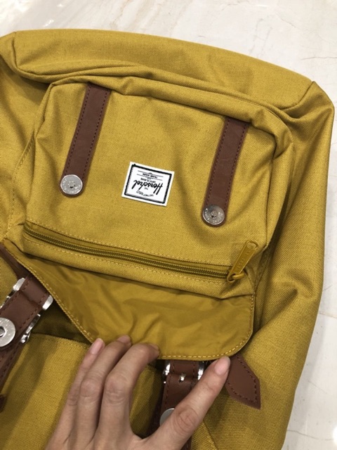 Balo HERSHEL Little America Mid