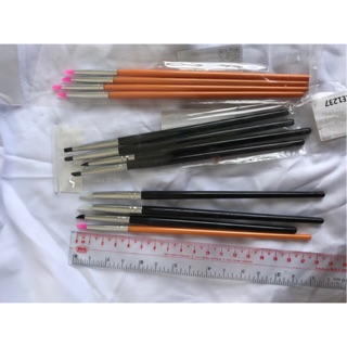 Cọ silicon vẽ keo chặn màu