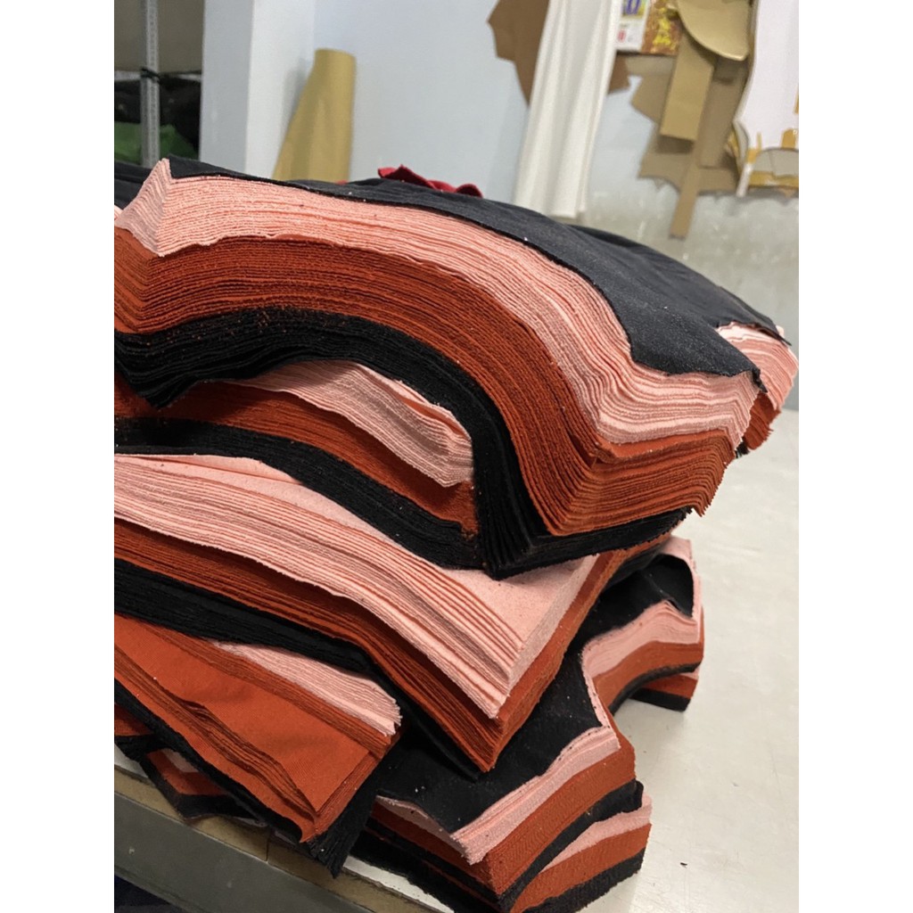 ĐẦM ÔM BODY TAY DÀI NHÚN SƯỜN HAI BÊN CHẤT THUN CO GIÃN TỐT | BigBuy360 - bigbuy360.vn