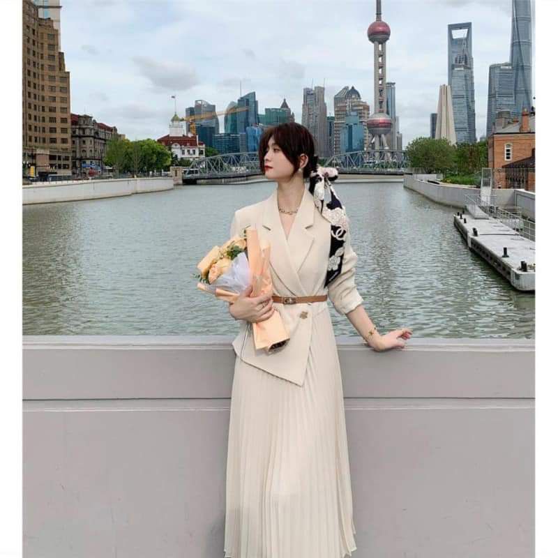 Set chân váy dài và vest sang chảnh cho nữ