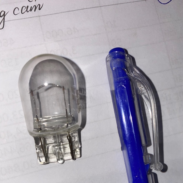 Bóng hậu xe con toyota 12v 21W bóng cắm ( cho nhiều loại xe khác nhau)