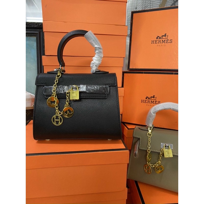 PHỤ KIỆN TÚI KHOÁ CHARM