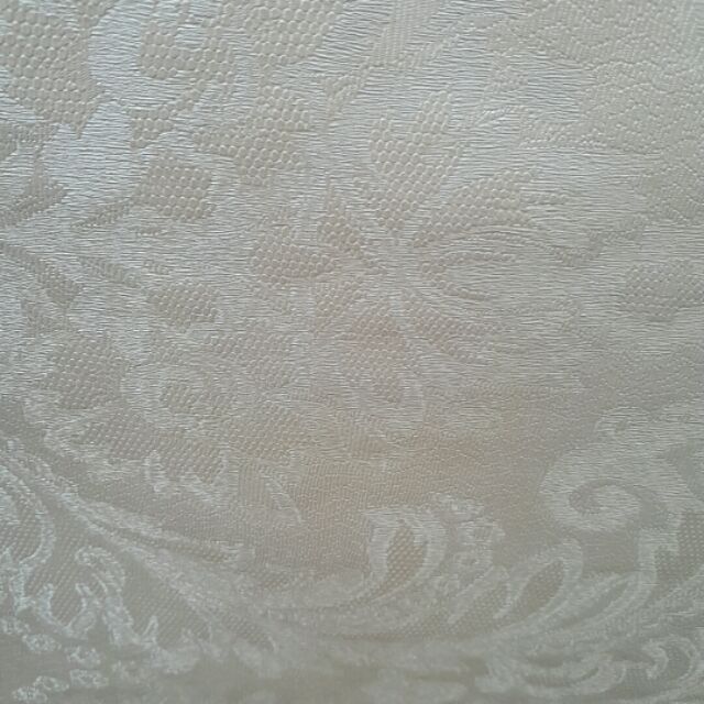 Giấy dán tường hoa văn châu âu trắng sang trọng khổ 60cm