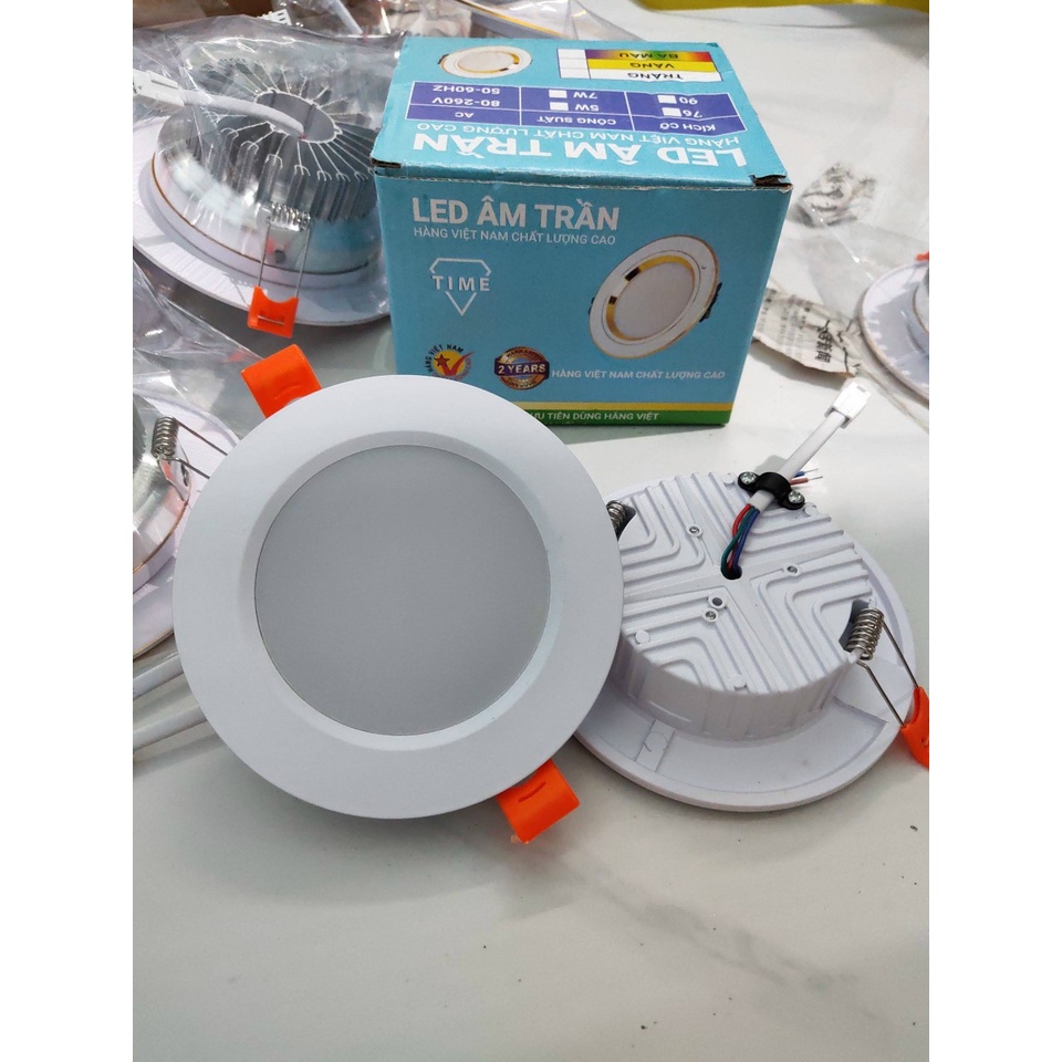 Đèn led âm trần đế nhôm đúc dầy 7w, 9w mặt 120 khoét lỗ phi 90 viền vàng, viền bạc loại bền và siêu sáng bảo hành 2 năm