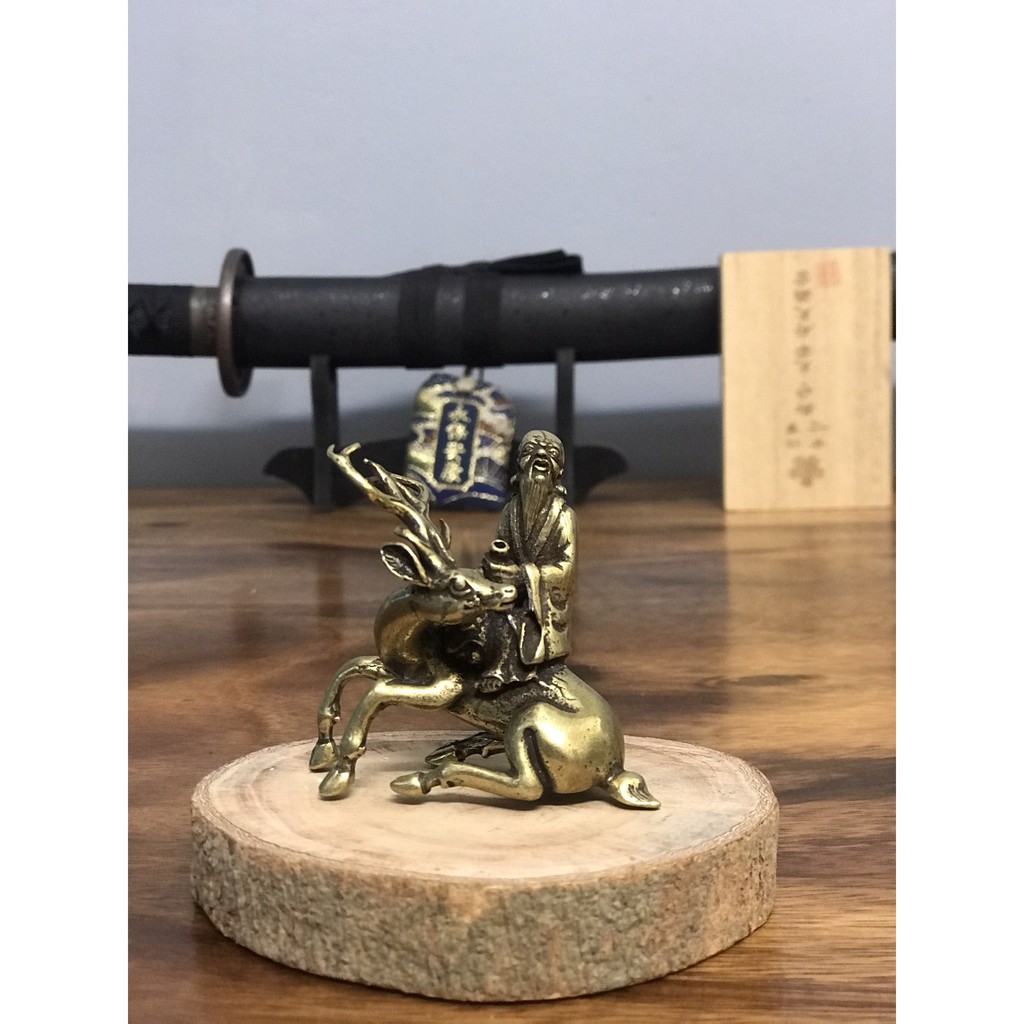 Tượng phong thủy trang trí nội thất bàn làm việc ông Thọ phục Hươu - Đồng nguyên chất - Mini Size