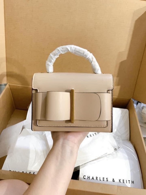 Túi nơ chữ Cê Ka xuấtttt loại đẹp size 19cm (k hộp) | BigBuy360 - bigbuy360.vn