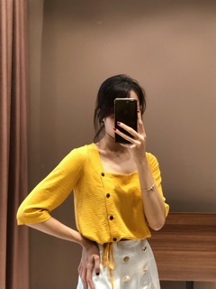 Áo đũi nhăn cổ vuông