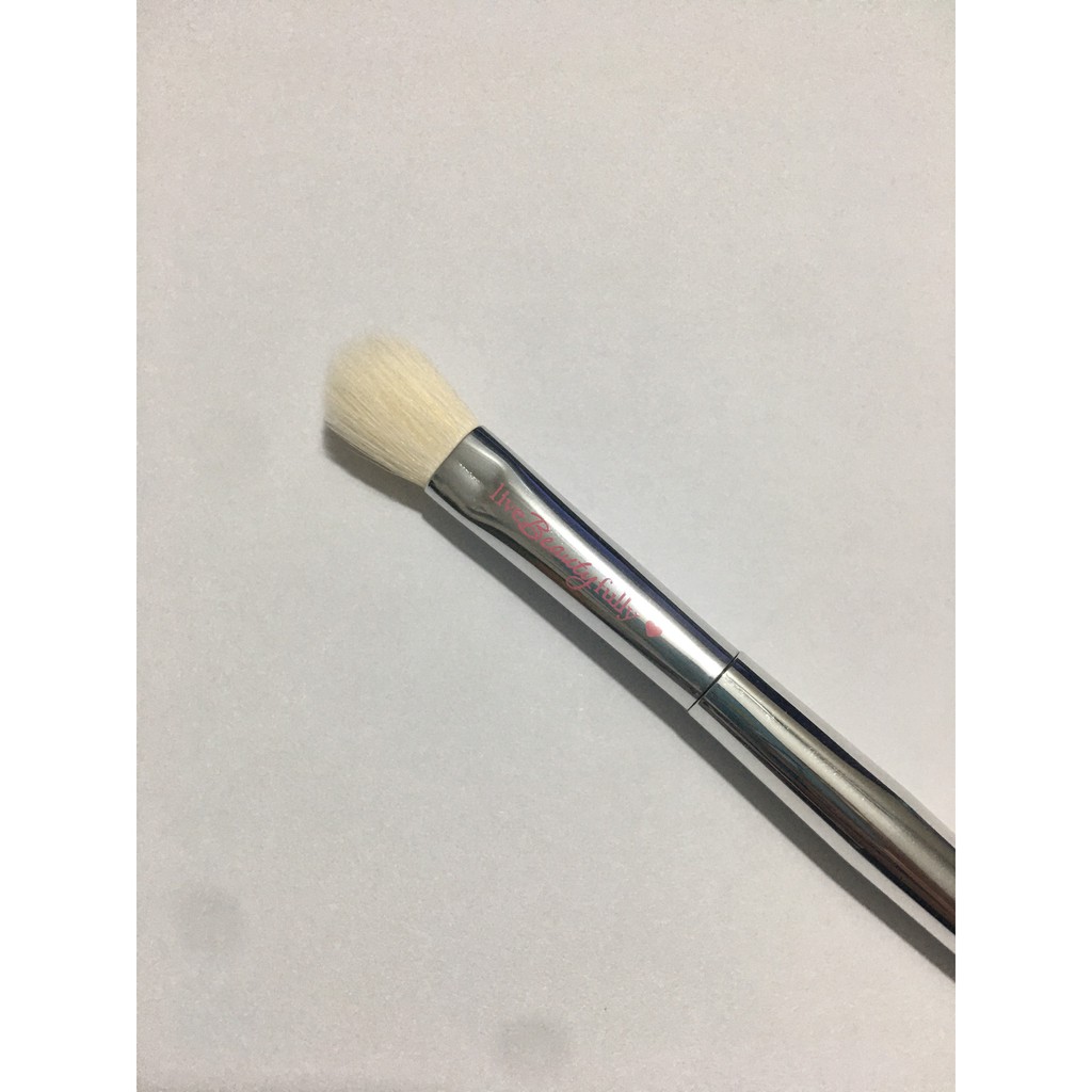 Cọ Tấn Bầu Mắt Lớn IT Cosmetics Long Eyeshadow Brush