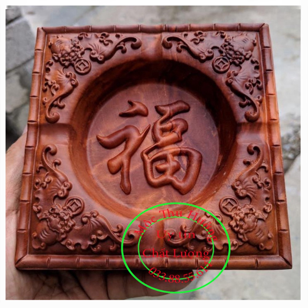 GẠT TÀN VUÔNG NGUYÊN KHỐI GỖ HƯƠNG ĐỎ CHẠM CHỮ - HÀNG CAO CẤP