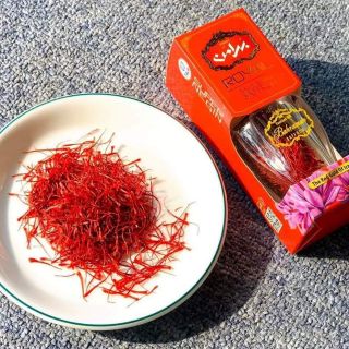 1g Nhụy hoa nghệ tây (Saffron bahraman). Tặng kèm 1 bình thủy tinh. và nhíp lấy Saffron