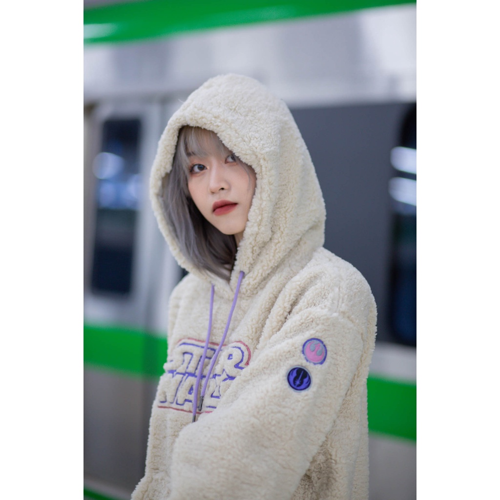 Áo Hoodie Nỉ Mũ Nữ BOO Vải Lông Cùn Dáng Rộng Đính Patch Logo Starwars | BigBuy360 - bigbuy360.vn