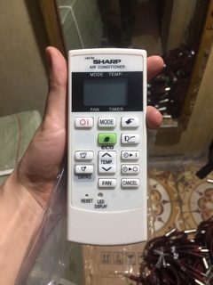 Điều khiển điều hoà Sharp