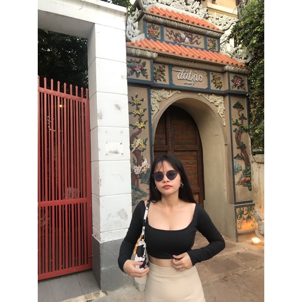 Pass áo Rorasaigon màu đen siêu xinh