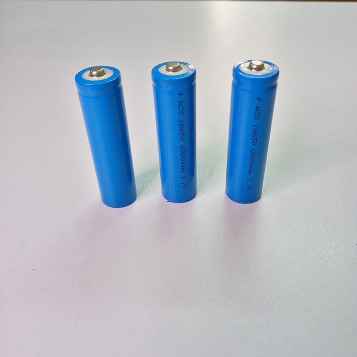 Pin sạc 18650 6800mAh 3.7V dùng cho các thiết bị điện, đèn pin siêu sáng, quạt sạc điện, box sạc, cell pin laptop