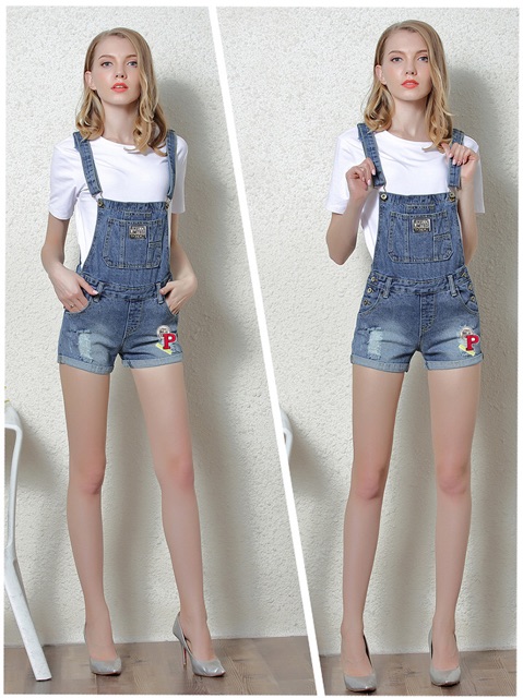 Quần yếm jean 2 dây wash rách kết hợp logo siêu xinh