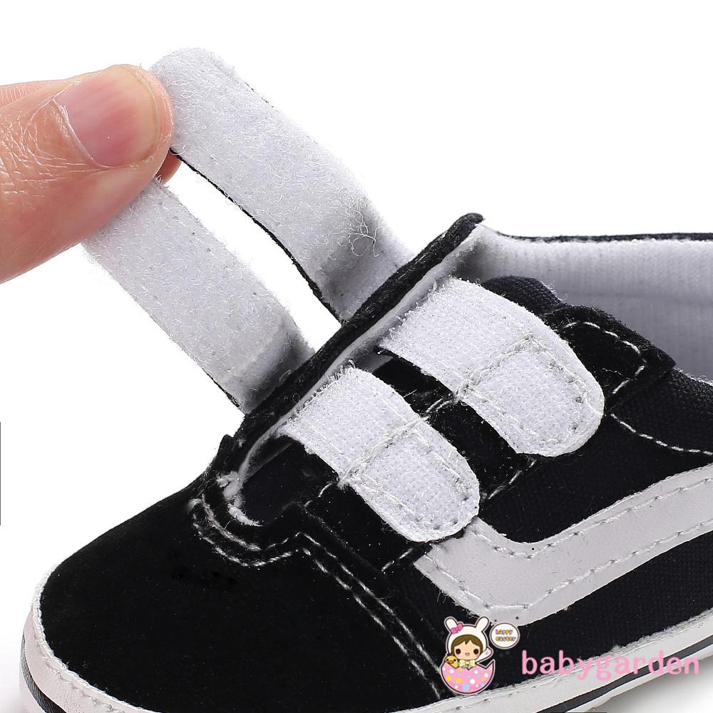 Giày thể thao chất liệu vải bố đế mềm cho bé sơ sinh