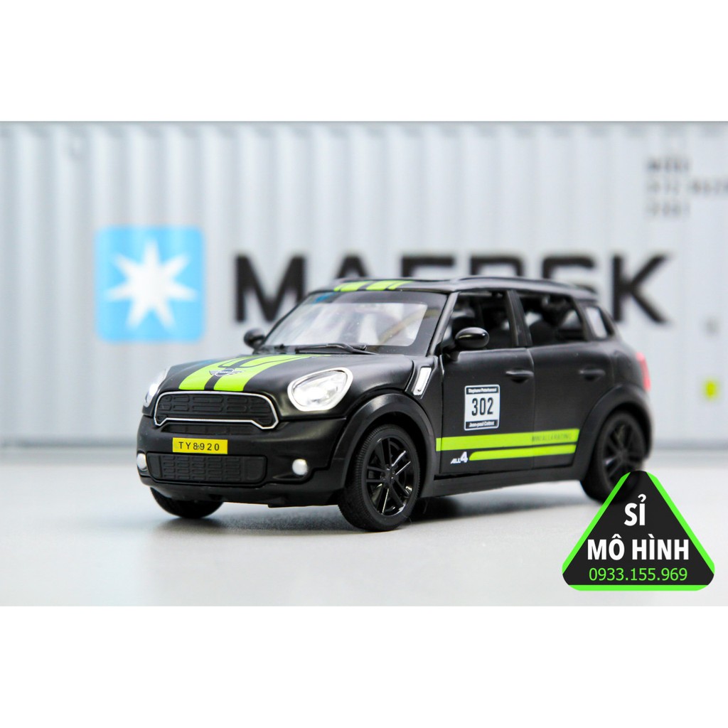 Mô hình xe Mini Cooper Countryman mở hết cửa 1:32