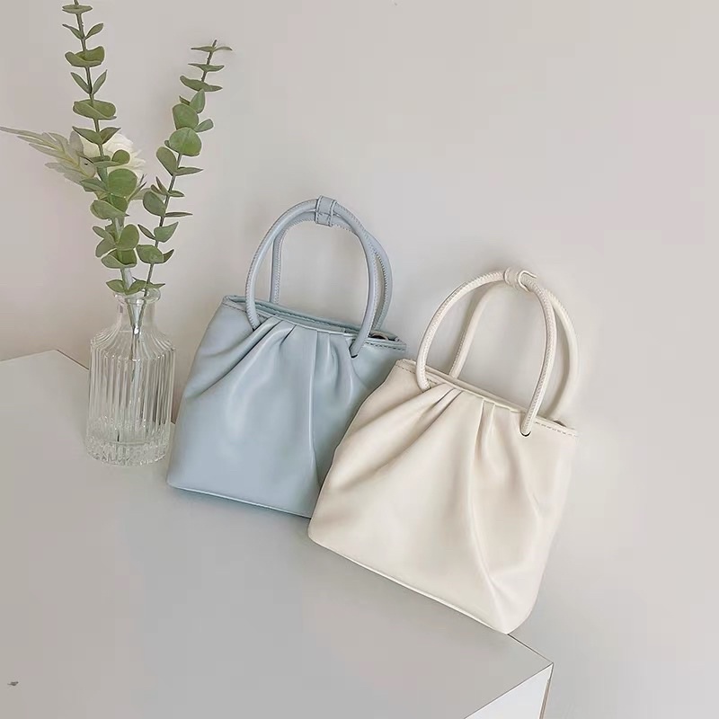 Túi đeo chéo dáng hộp Butterfly