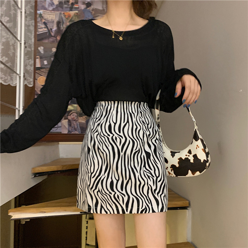 Váy Chữ A Lưng Cao Họa Tiết Ngựa Vằn