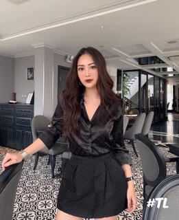 HV - Áo sơ mi lụa gấm dài chữ L.v chìm