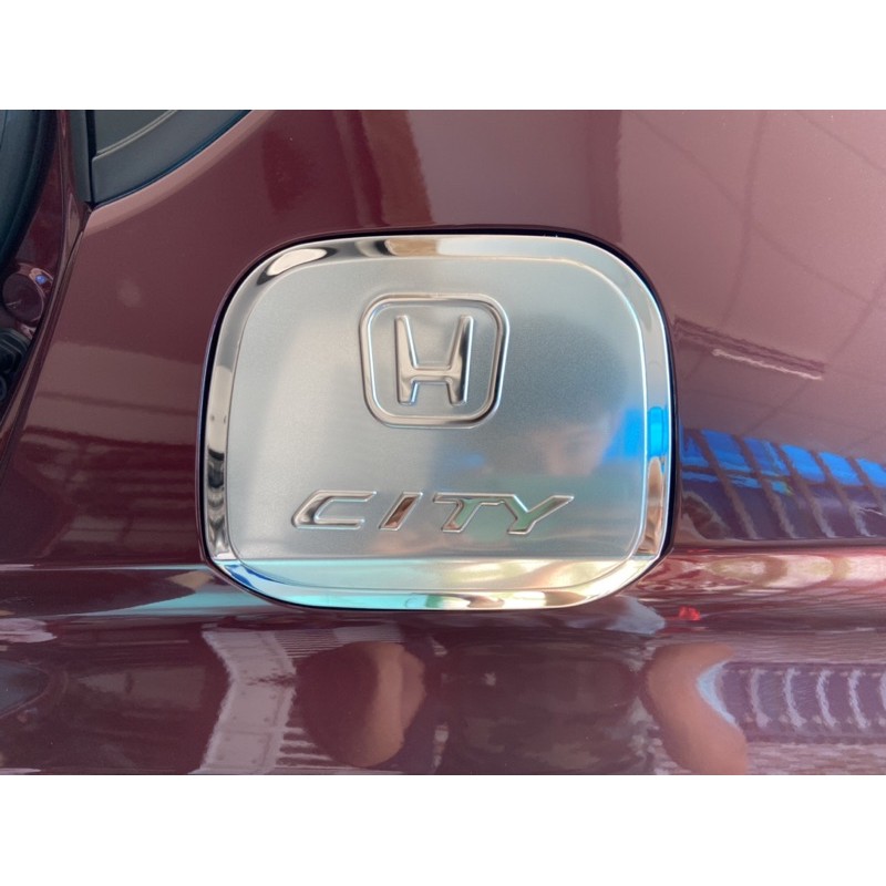 Ốp nắp xăng nhựa xi Honda City, Toyota Fortuner, Mitsubishi Xpander, KIA Cerato