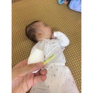 Đồ hút mũi bằng tay Nuk