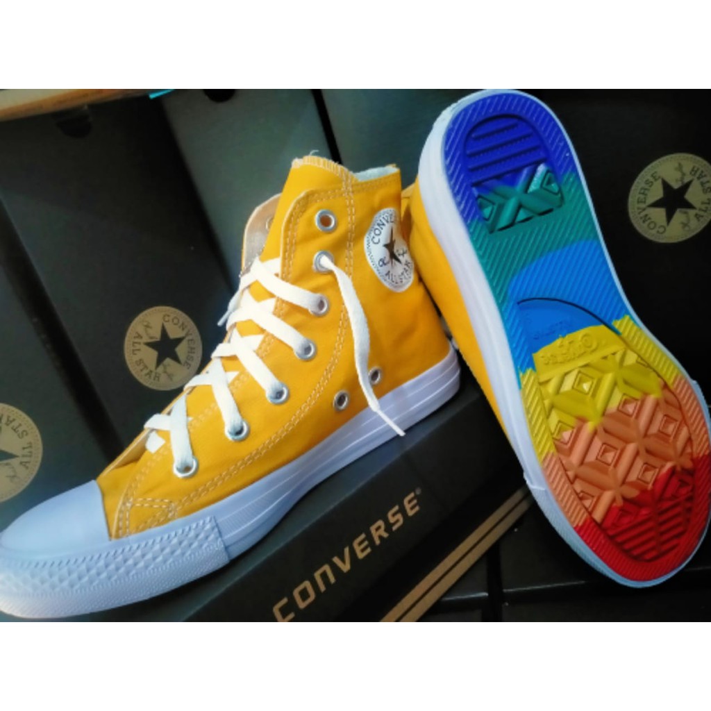 Giày Thể Thao Converse Cổ Cao Màu Vàng Họa Tiết Cầu Vồng Cá Tính