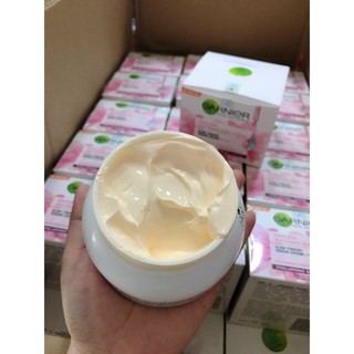 KEM DƯỠNG DA GARNIER THÁI LAN CẤP DƯỠNG ẨM TRẮNG MỊN TỰ NHIÊN ( HÀNG CHÍNH HÃNG)