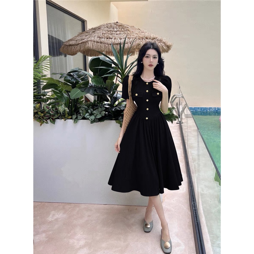 Đầm đũi gân xốp khuy vàng sang  trọng, Váy Đũi Gân Xốp Vân Dọc Khuy Vàng 2 Màu Siêu Xinh