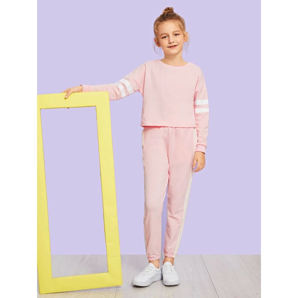 Bộ thun áo lửng tay dài và quần jogger cho bé gái