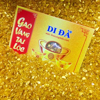 GẠO VÀNG THẦN TÀI đặt trên Bàn thờ Thần Tài