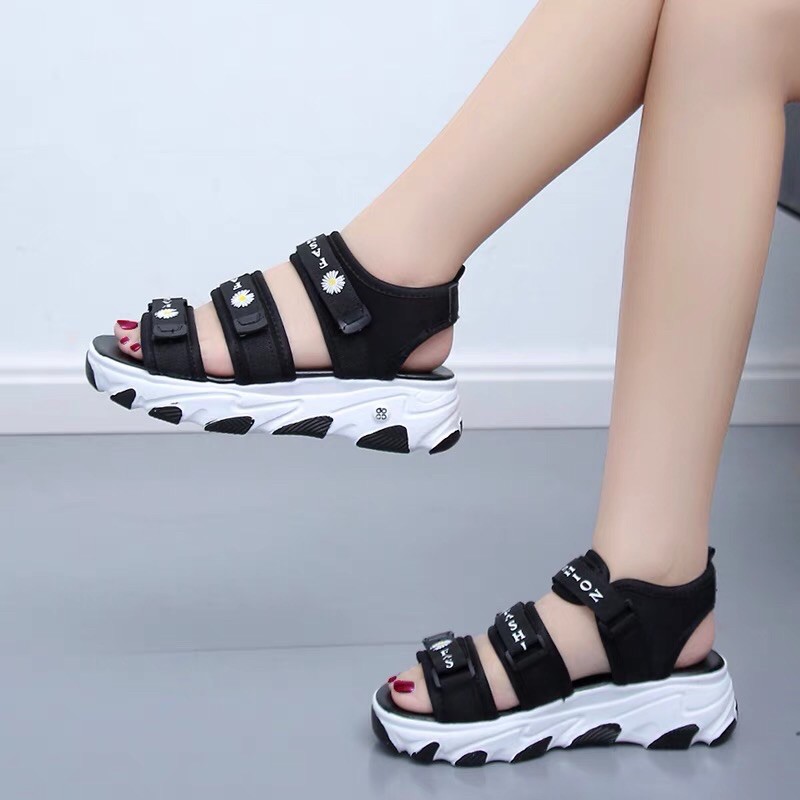 Dép Sandal Nữ Học Sinh 3 Quai Sandal Hoa Cúc Siêu Hot