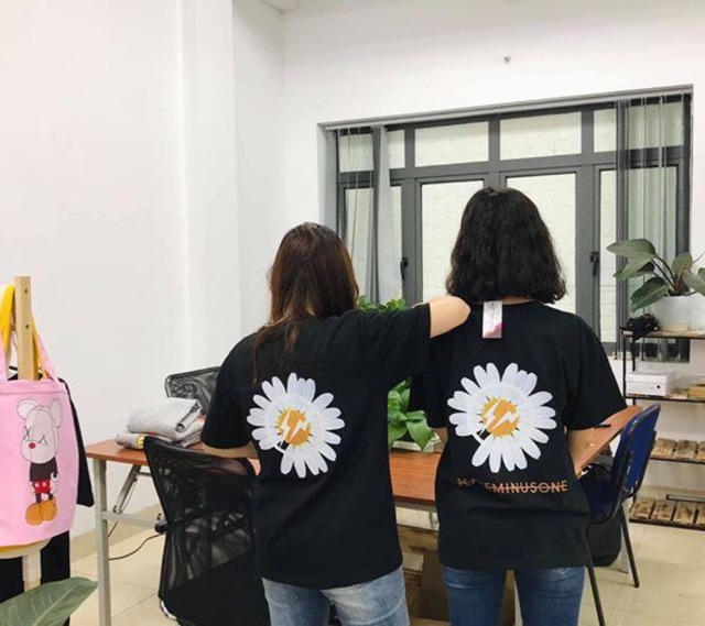 Áo hoa cúc tia sét ODK654 | BigBuy360 - bigbuy360.vn