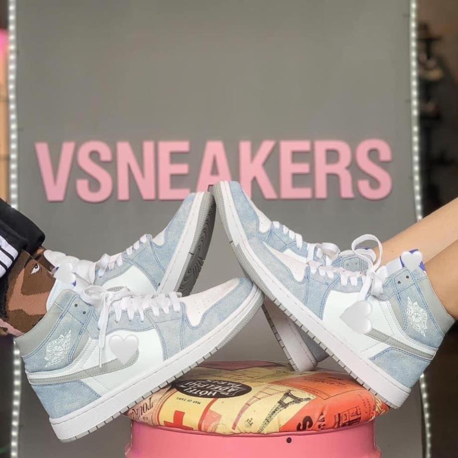 Giày thể thao nam nữ cổ cao Jordan 1 Retro OG Hyper Royal (High) Độc lạ, nổi bật và rất sang trọng Xịn