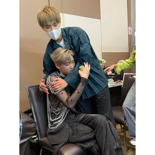 Ống Hít Mũi HongThai Thảo Dược Cực Thơm Thái Lan Chính Hãng Date 2025 BKPP EarthMix