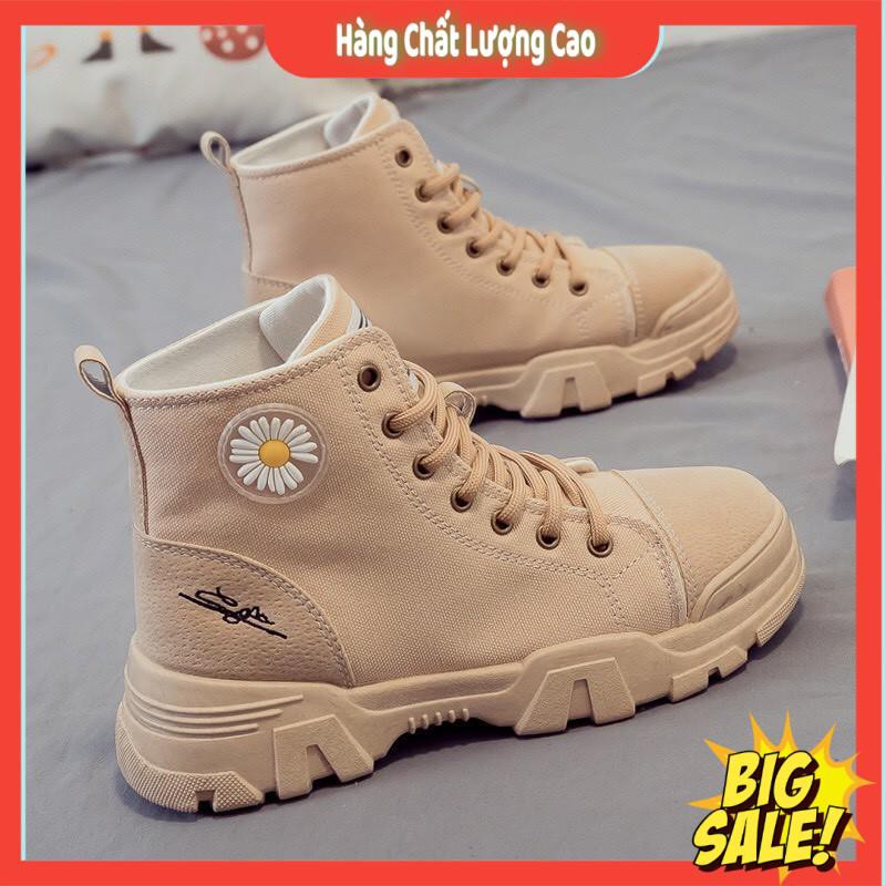 Boot nữ Cổ Cao Chất Vải huy hiệu hoa cúc tròn | BigBuy360 - bigbuy360.vn