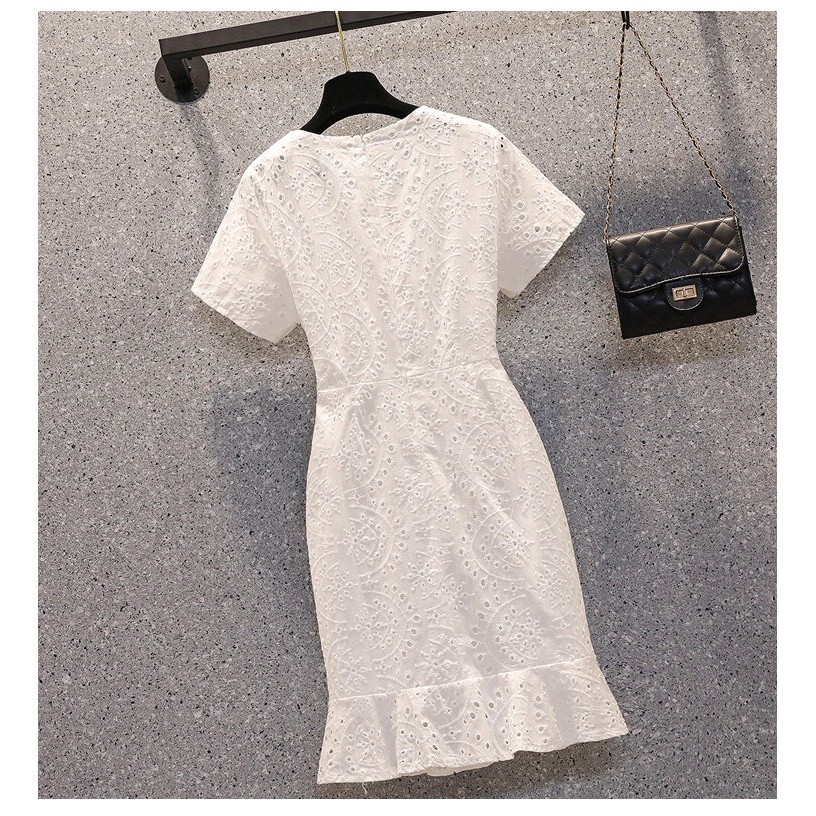 Váy Ren Cổ Chữ V Nhẹ Nhàng, Thanh Lịch Cho Mùa Hè 2021 - Thiết Kế Theo Phong Cách Retro Pháp | BigBuy360 - bigbuy360.vn