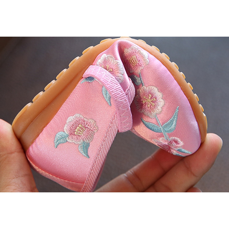 Giày Múa Đế Thấp Thêu Hoa Phong Cách Trung Hoa Dành Cho Bé Gái 029