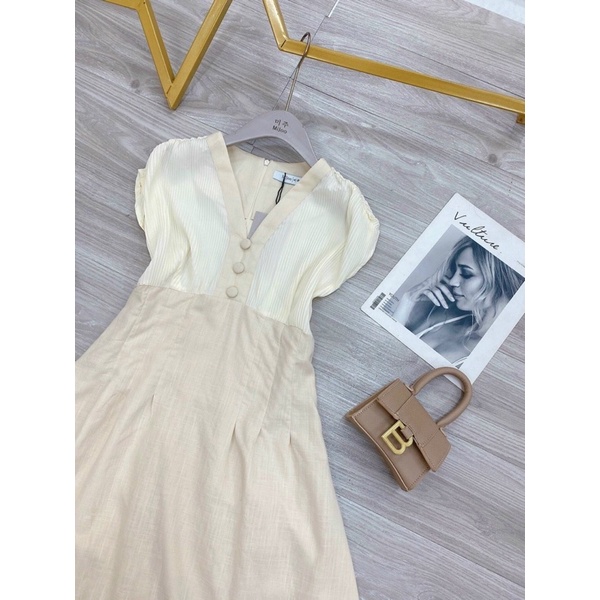 Váy xoè 3 khuy mijoo