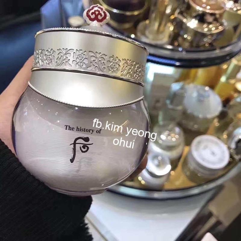 - Kem dưỡng trắng chống lão hoá Whoo trắng 60ml + 60 vỉ nám