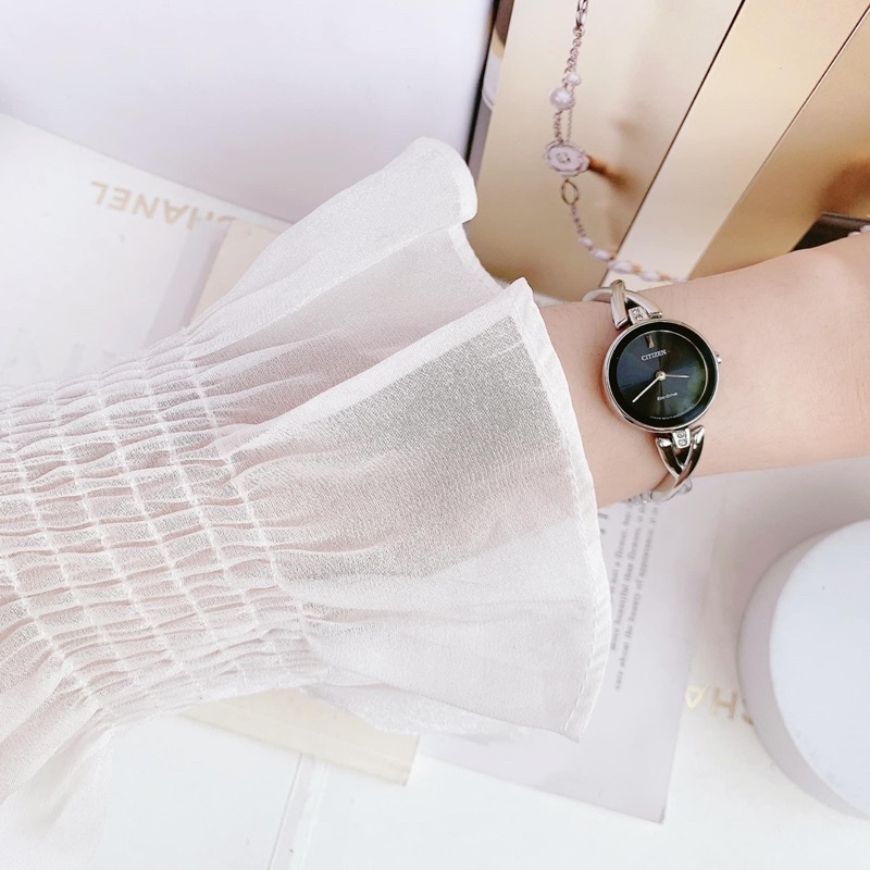 Đồng hồ nữ Citizen dây thép không gỉ, kích thước 23mm