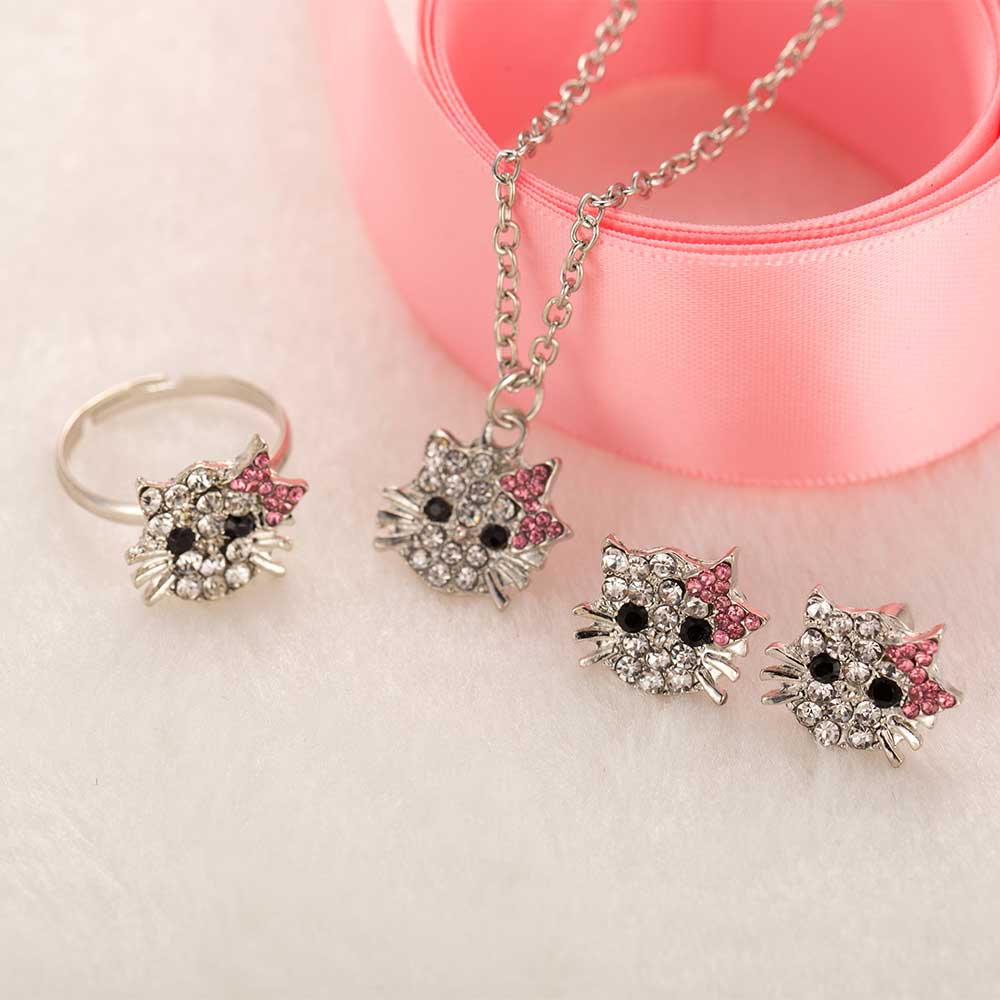 Bộ 4 Món Gồm Dây Chuyề/ Khuyên Tai/ Nhẫn Hình Hello Kitty
