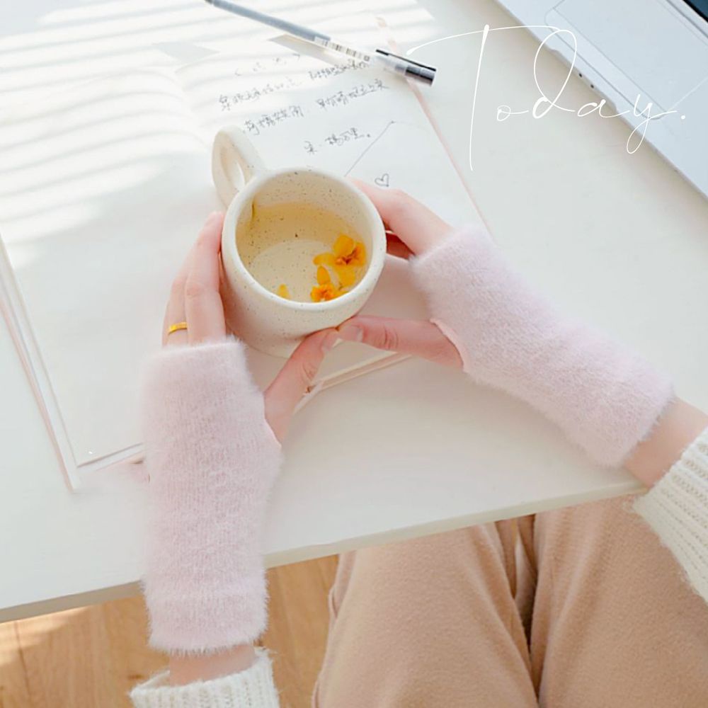 Găng tay len mềm hở ngón giữ ấm vào mùa đông phong cách Hàn Quốc dễ thương thời trang cho nữ