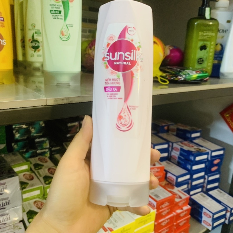 Dầu Xả Sunsilk Natural 320g SUÔN MỀM VÀ GIẢM GÃY RUNG BUNG TOẢ HƯƠNG THIÊN NHIÊN