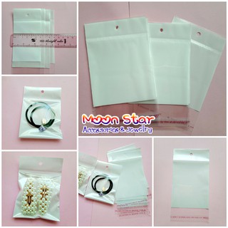 Túi opp màng sữa trắng các cỡ có lỗ treo và keo dán mép gói hàng rất đẹp và sang trọng bắt mắt